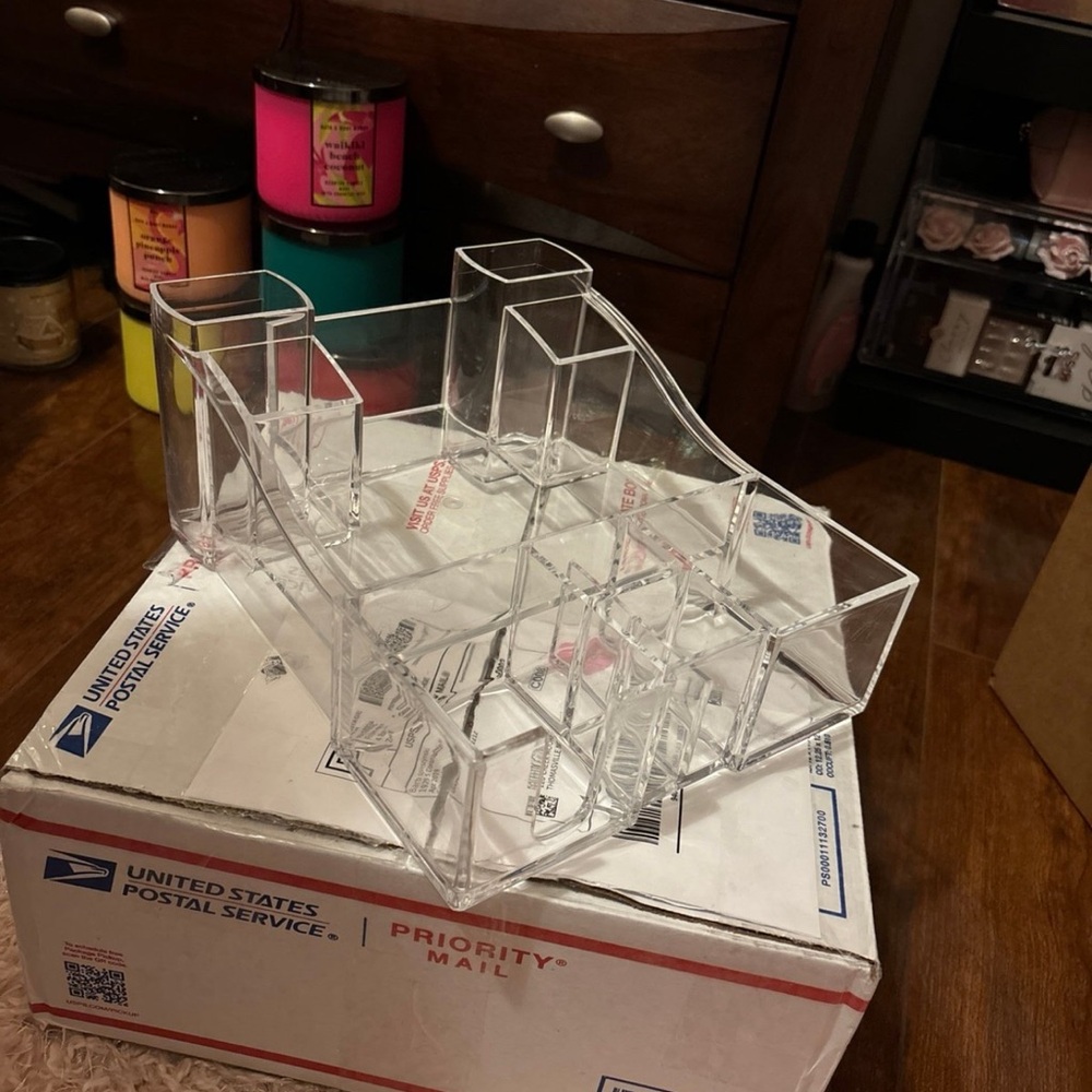 Caboodles acrylic organizer